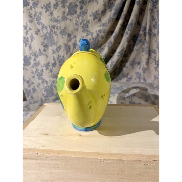 *CLEARANCE* Vintage Yellow Blue Green Heart Shaped Teapot - Picture 4 of 10